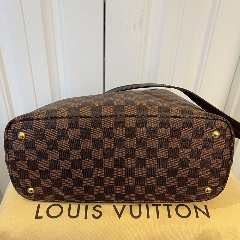 Beautiful AUTHENTIC Louis Vuitton Kensington Tote - Picture 5 of 16